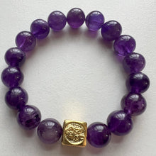 Load image into Gallery viewer, Welcome to the Elemental Elegance collection! Nature-inspired jewelry, where gemstones meet the timeless wisdom of the elements. Wind – gentle yet boundless. Labradorite and amethyst l encourage you to let your imagination soar and embrace the limitless possibilities that surround you.  Each amethyst bracelet is made with real quality gemstones and a gold filled element bead