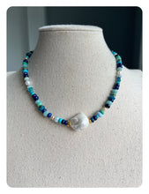 Load image into Gallery viewer, Pearl Center necklace