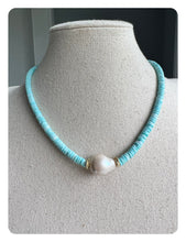 Load image into Gallery viewer, Pearl Center necklace

