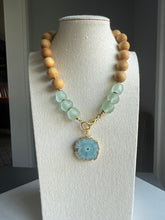 Load image into Gallery viewer, Driftwood and Seaglass necklace
