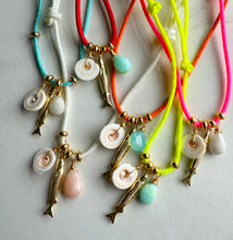 Load image into Gallery viewer, GLDFish Necklace
