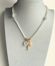 Load image into Gallery viewer, GLDFish Necklace

