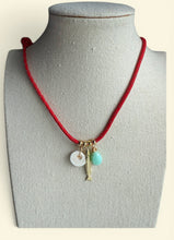Load image into Gallery viewer, GLDFish Necklace
