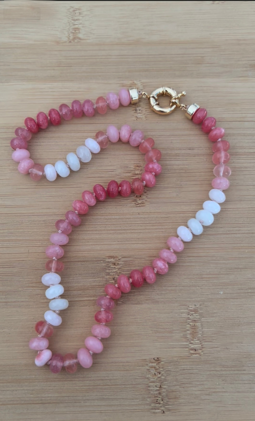 Ombré pink necklace